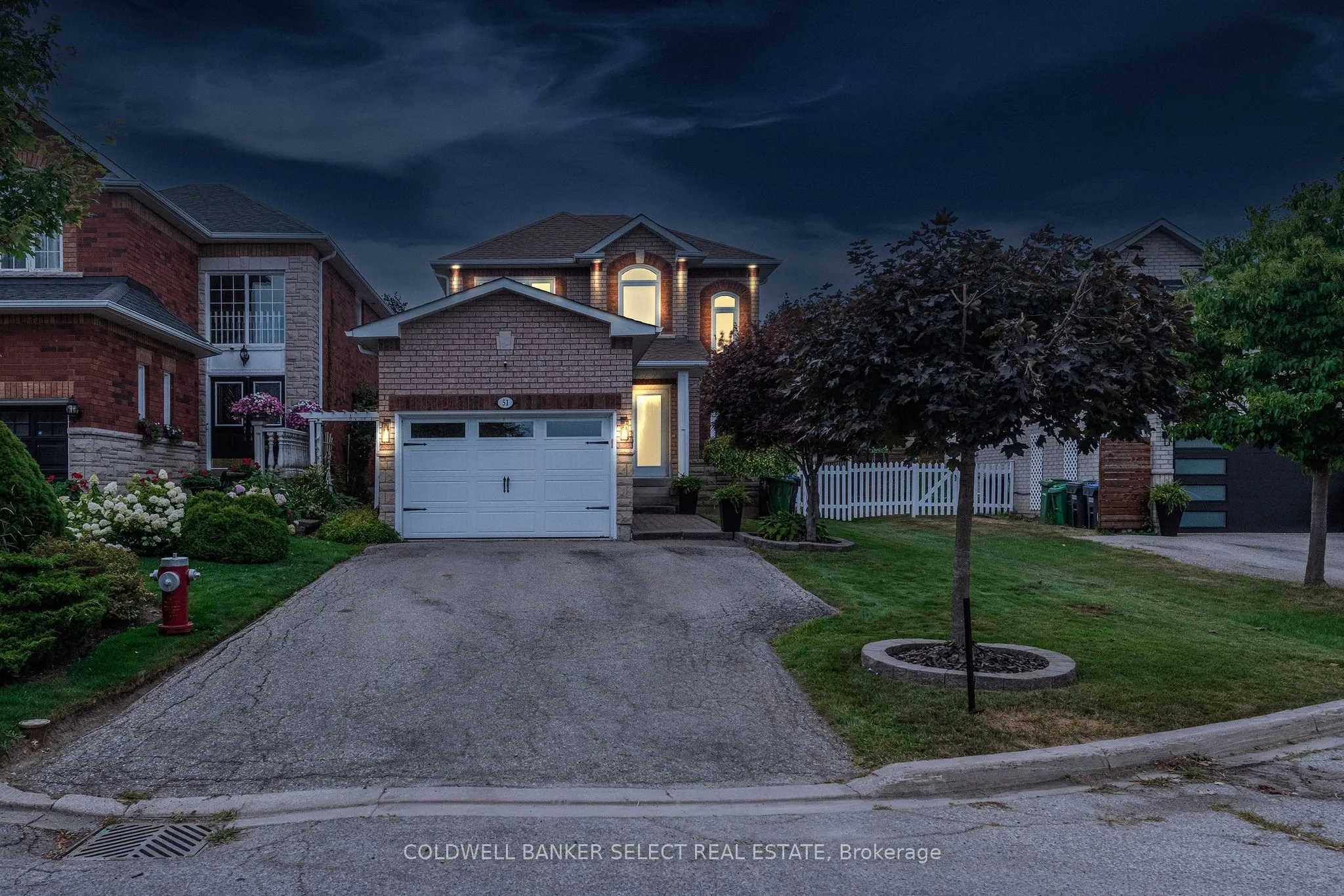51 Country Stroll Crescent