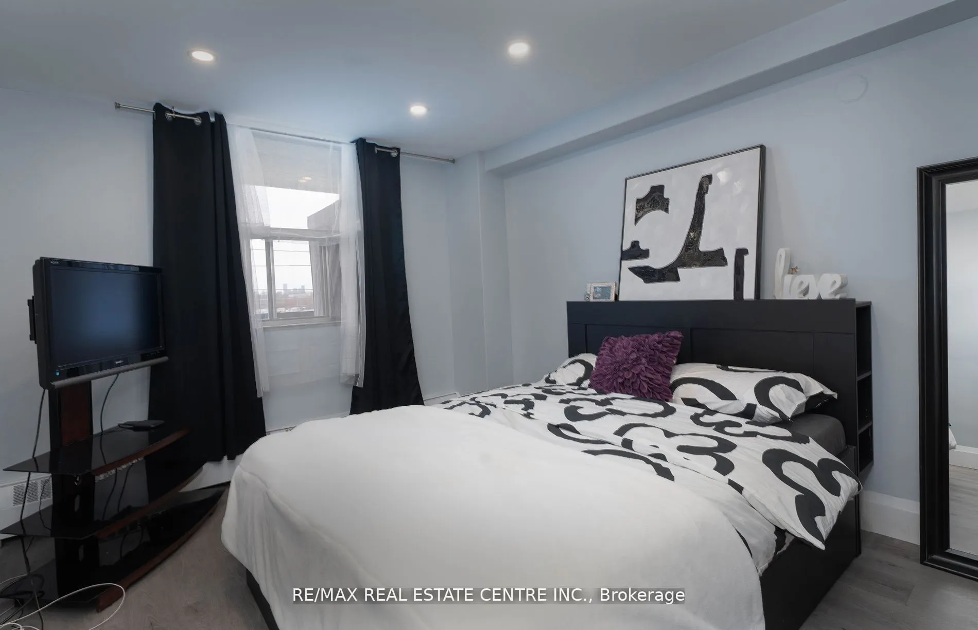 3621 Lakeshore Boulevard, #504