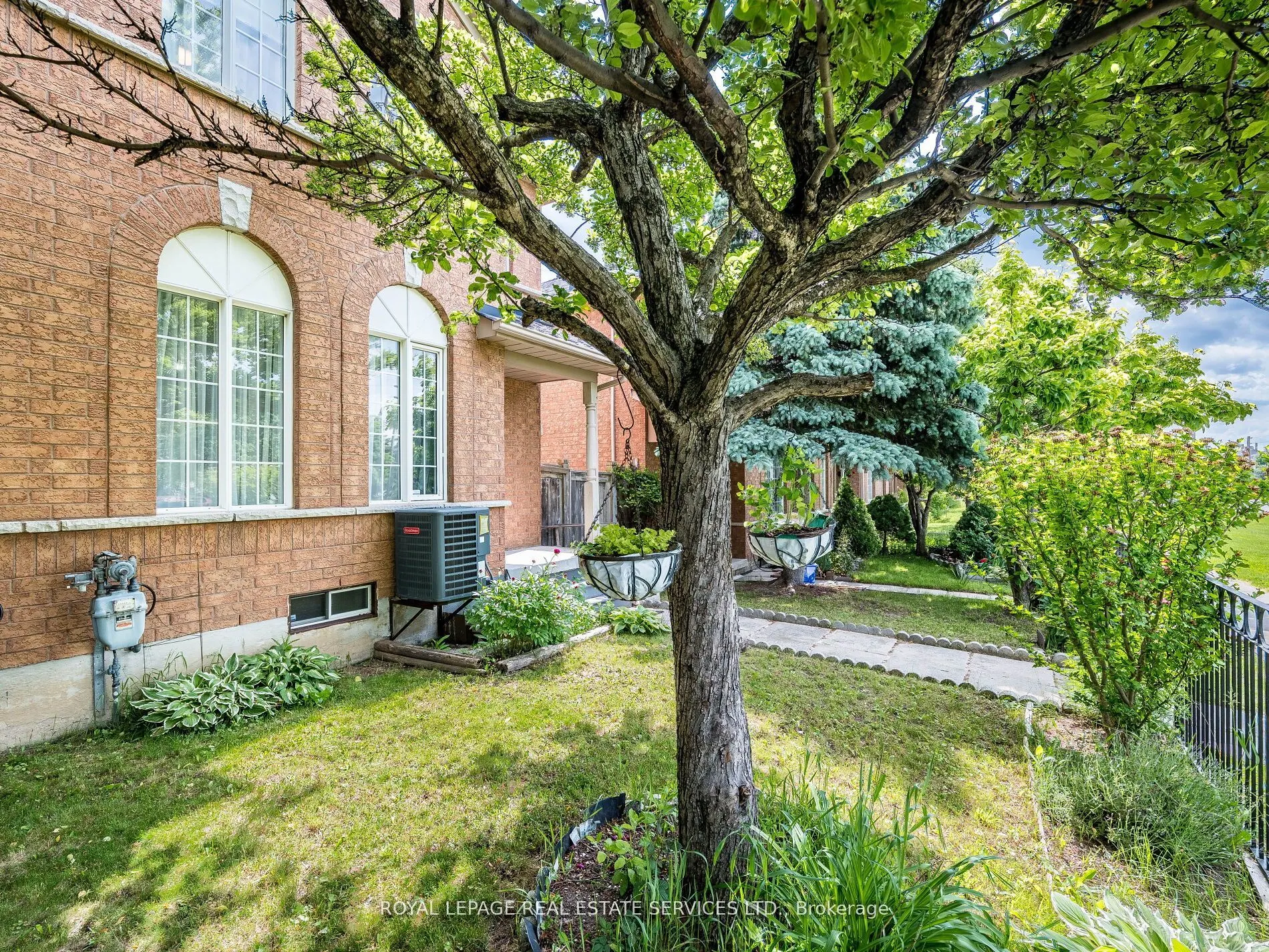57 Brickyard Way, #60