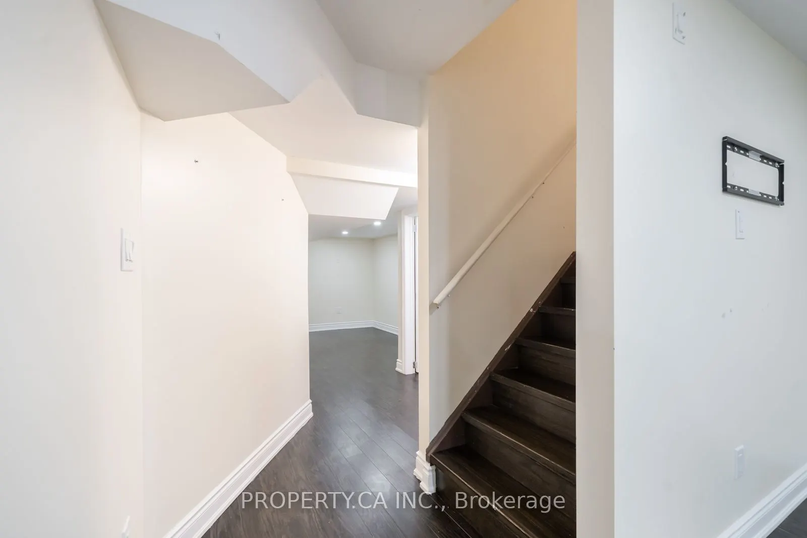 7 Forsyth Crescent