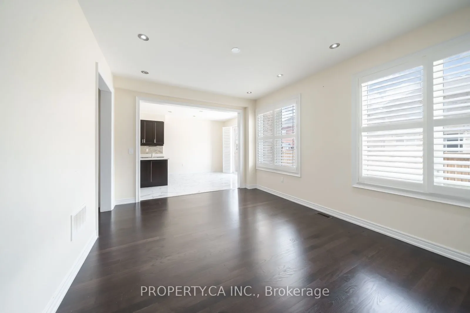 7 Forsyth Crescent