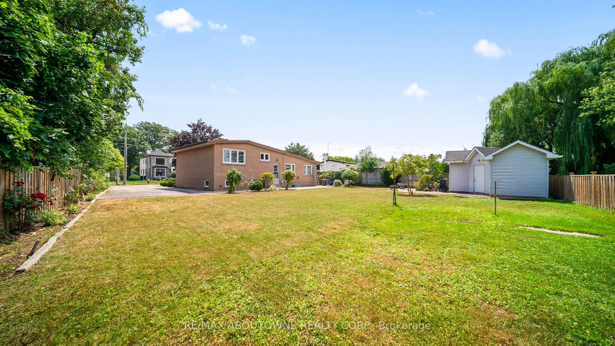 517 Pinegrove Road