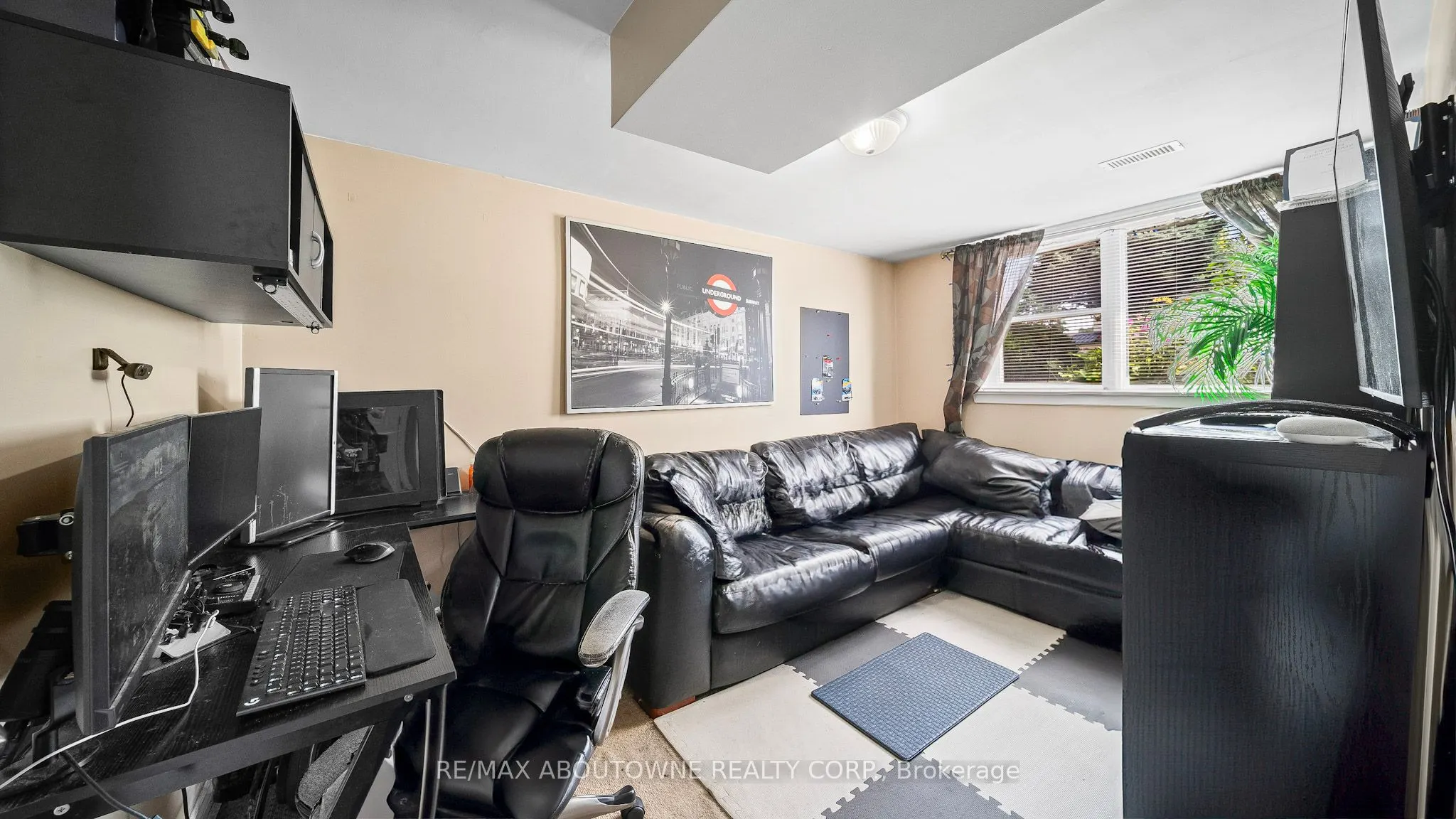 517 Pinegrove Road