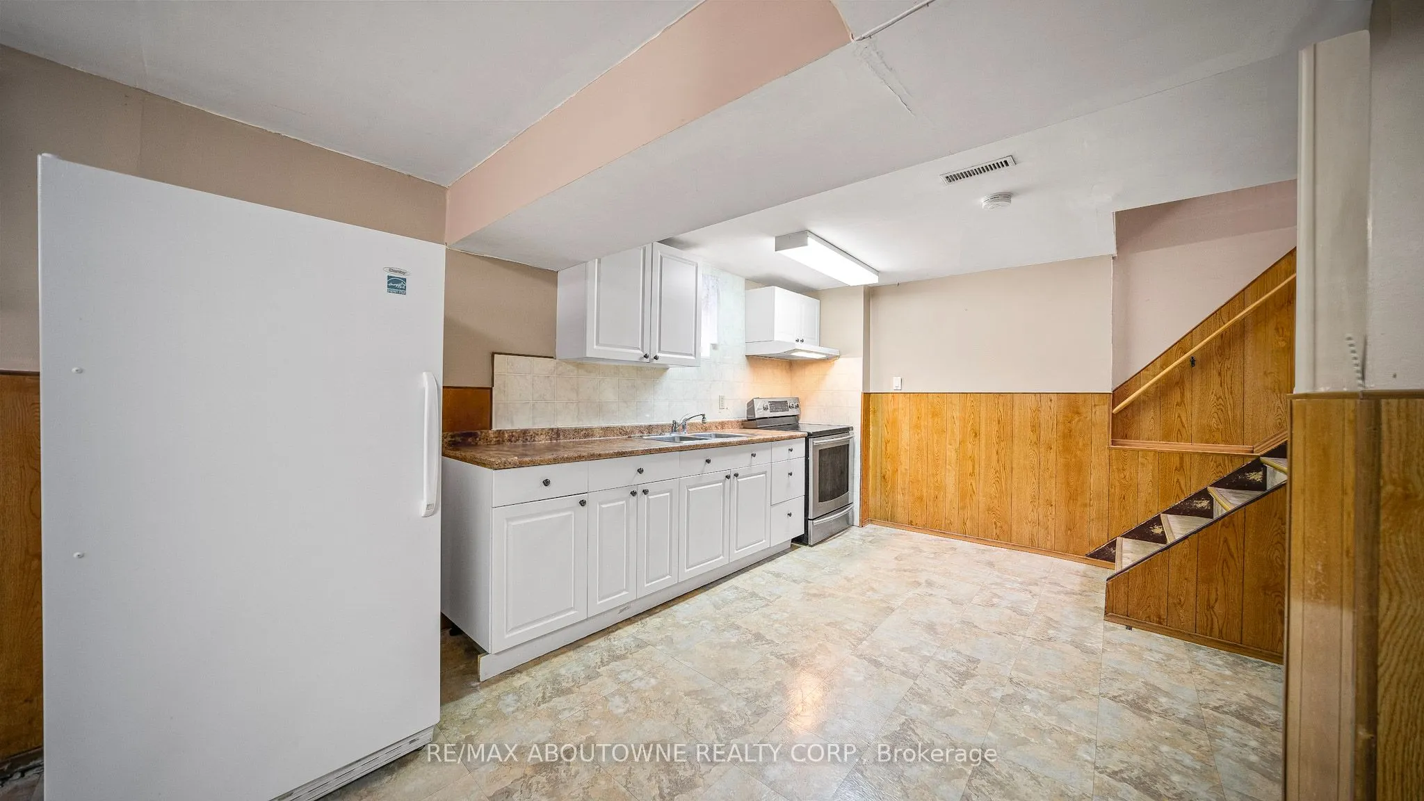 517 Pinegrove Road