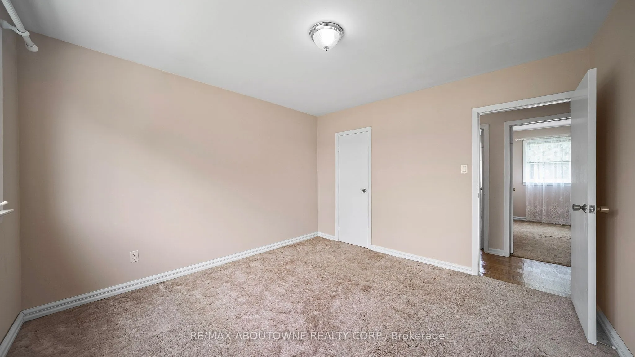 517 Pinegrove Road