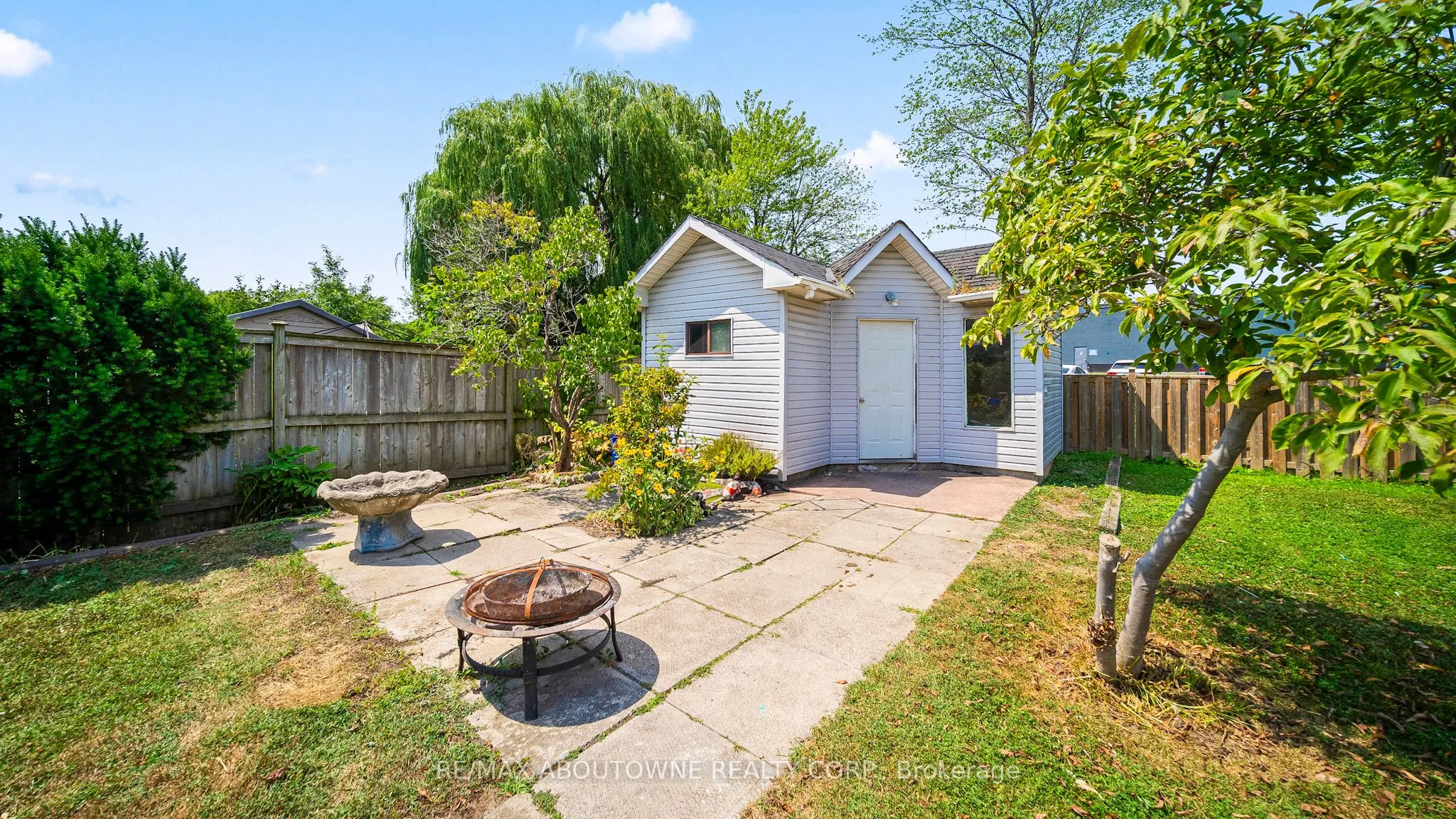 517 Pinegrove Road
