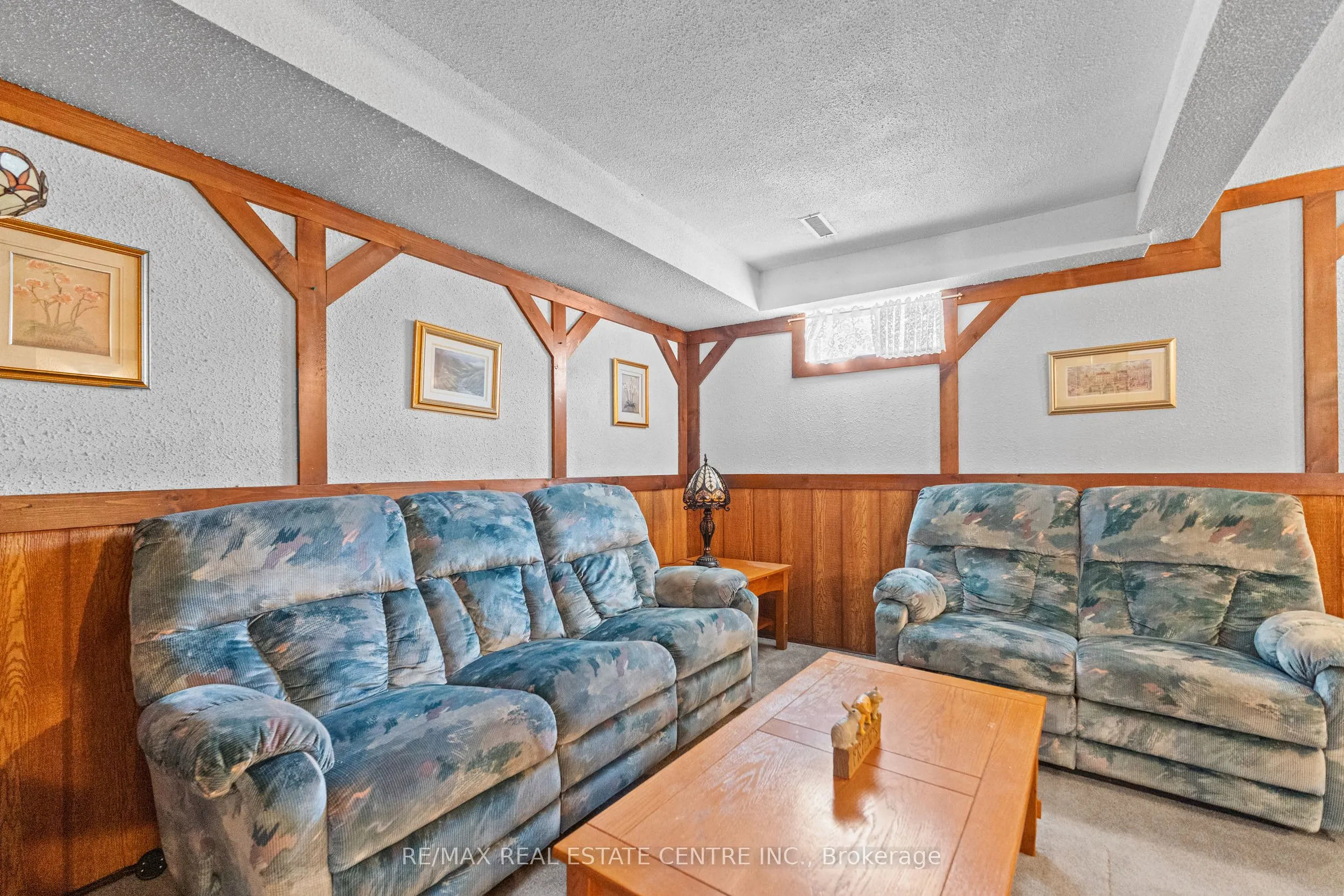 48 Marblehead Crescent