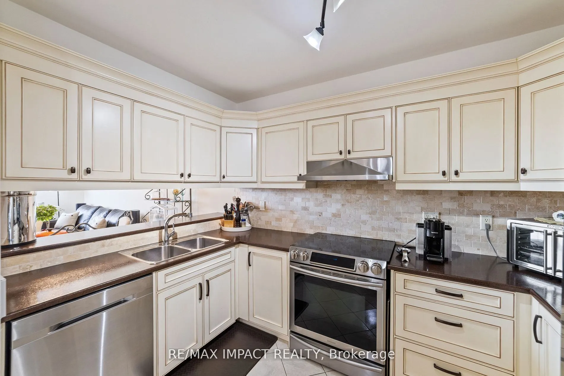 234 Albion Road, #1809