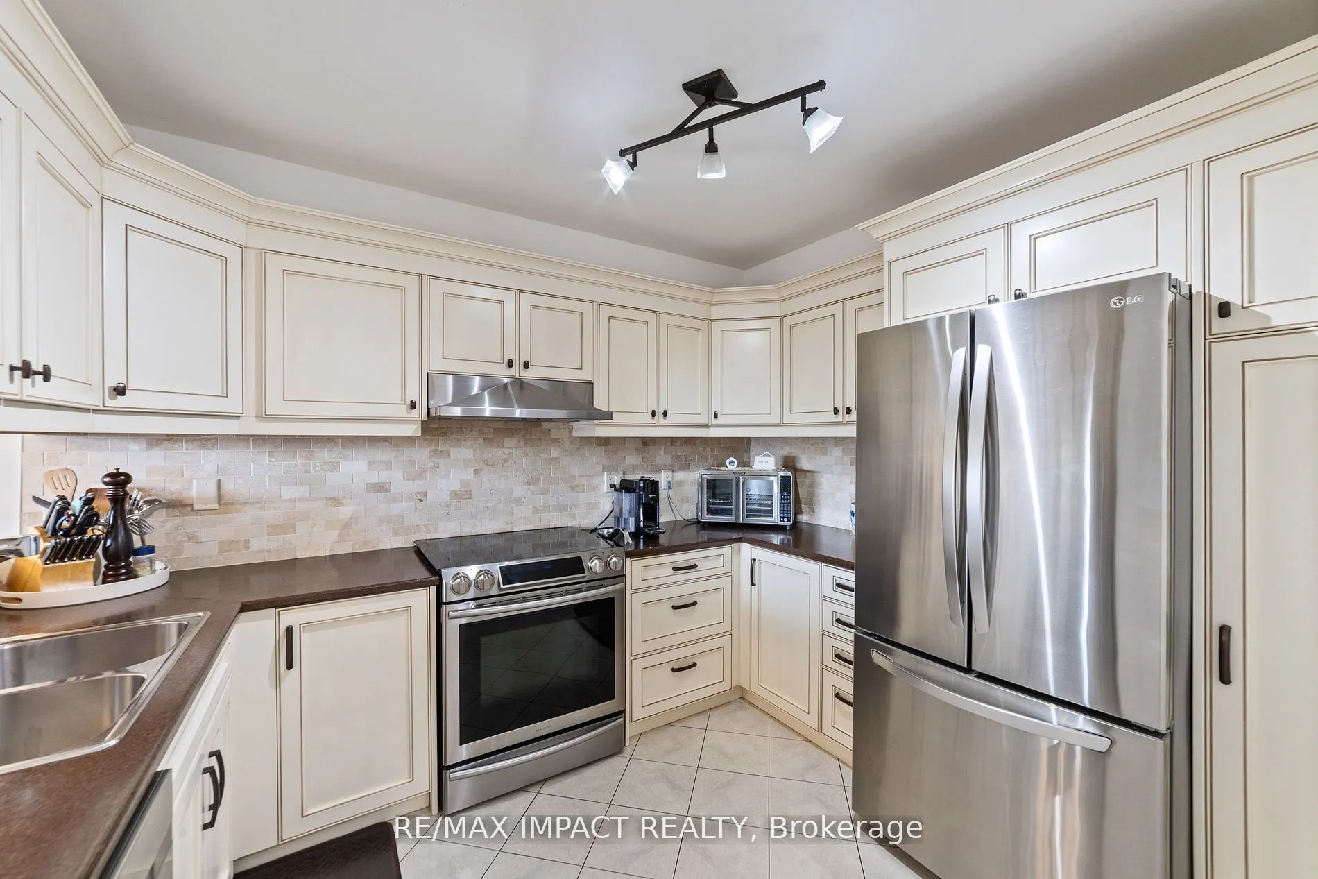 234 Albion Road, #1809
