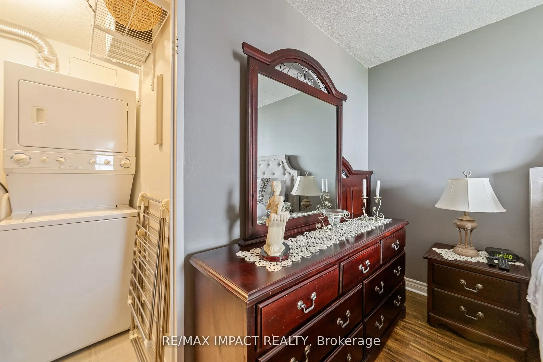 234 Albion Road, #1809