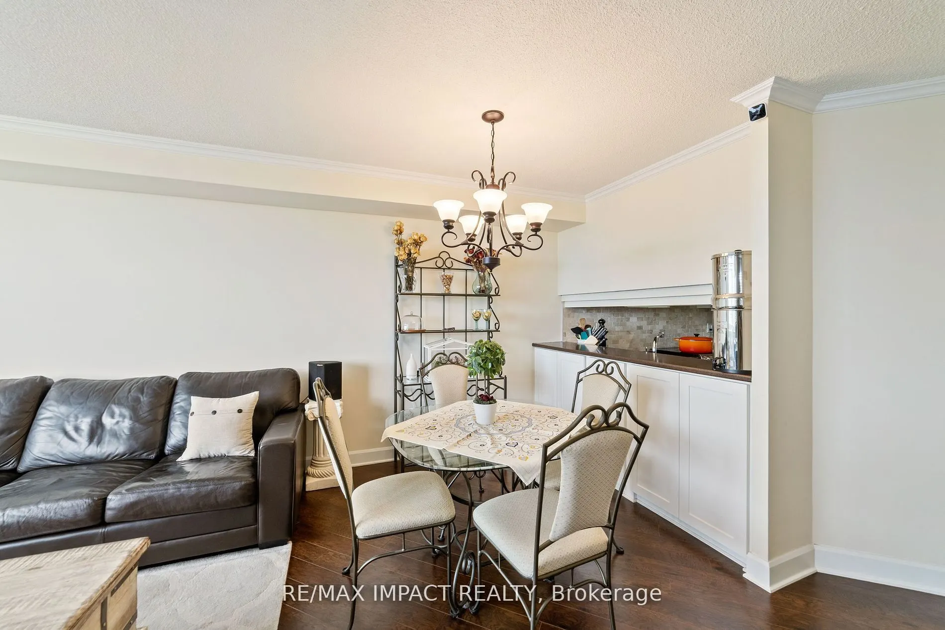 234 Albion Road, #1809