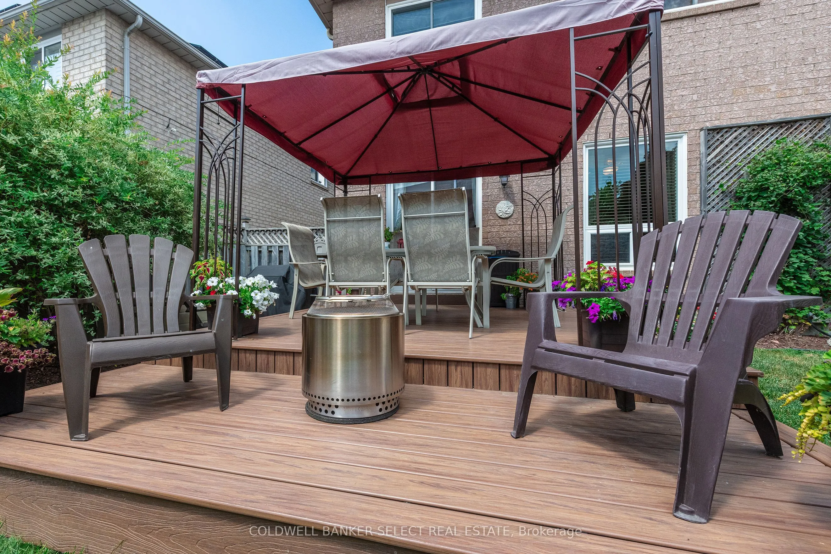 17 Saddletree Trail