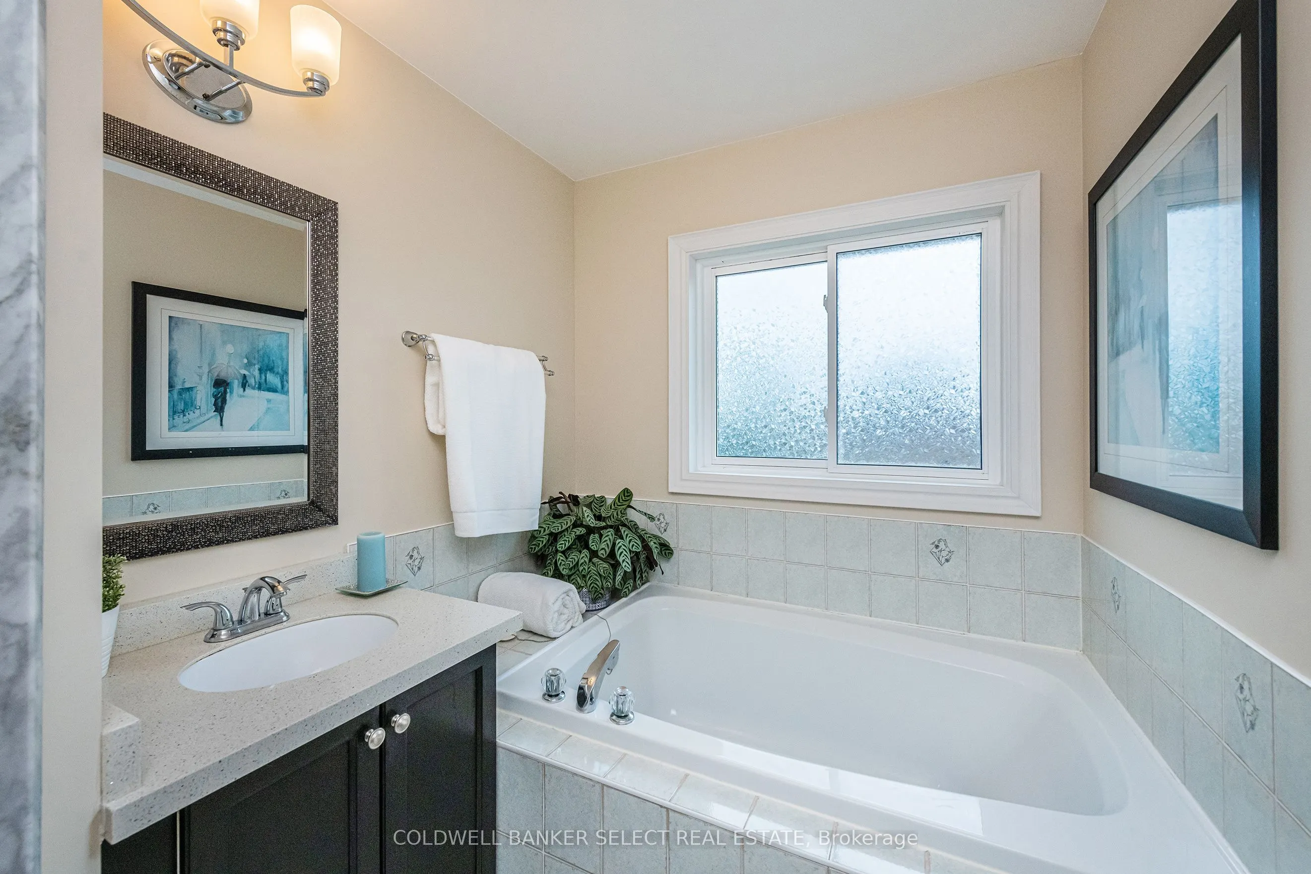 17 Saddletree Trail