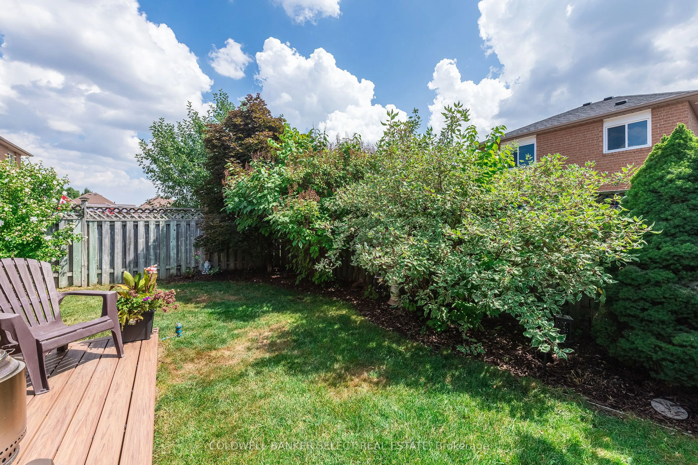 17 Saddletree Trail