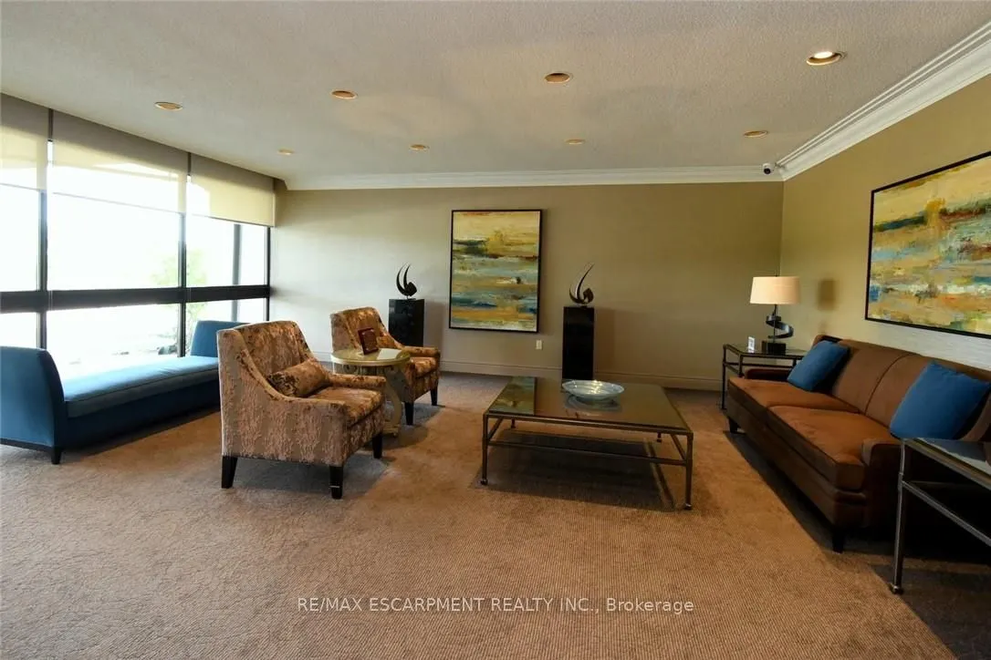 2055 UPPER MIDDLE Road, #1610