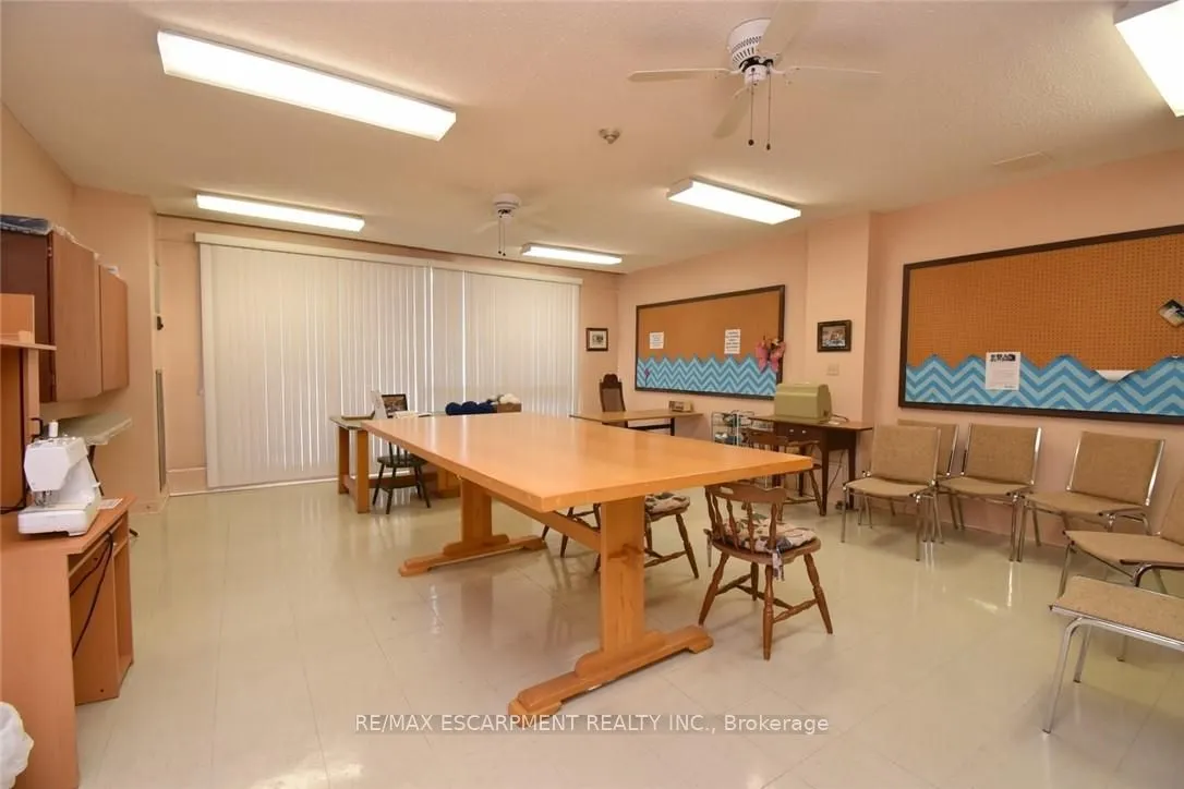 2055 UPPER MIDDLE Road, #1610
