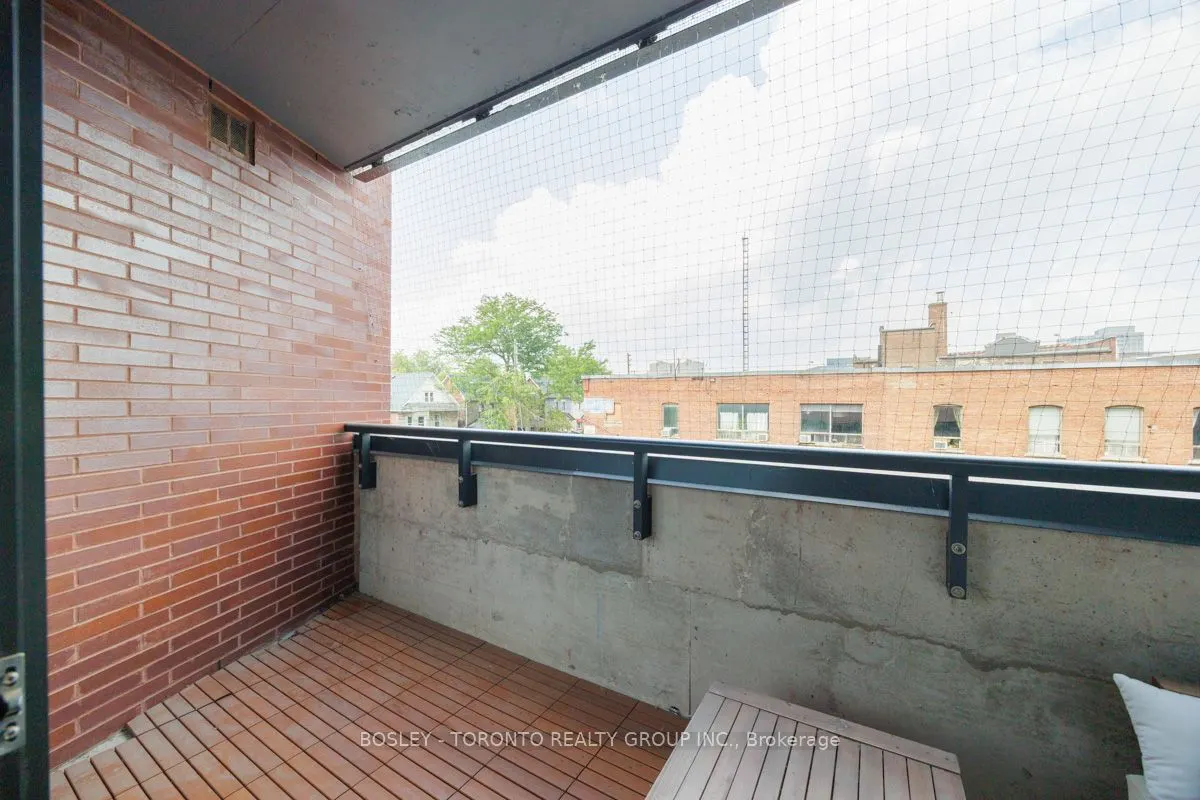 383 Sorauren Avenue, #308