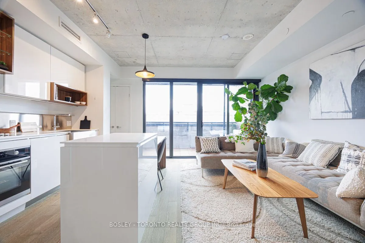 383 Sorauren Avenue, #308