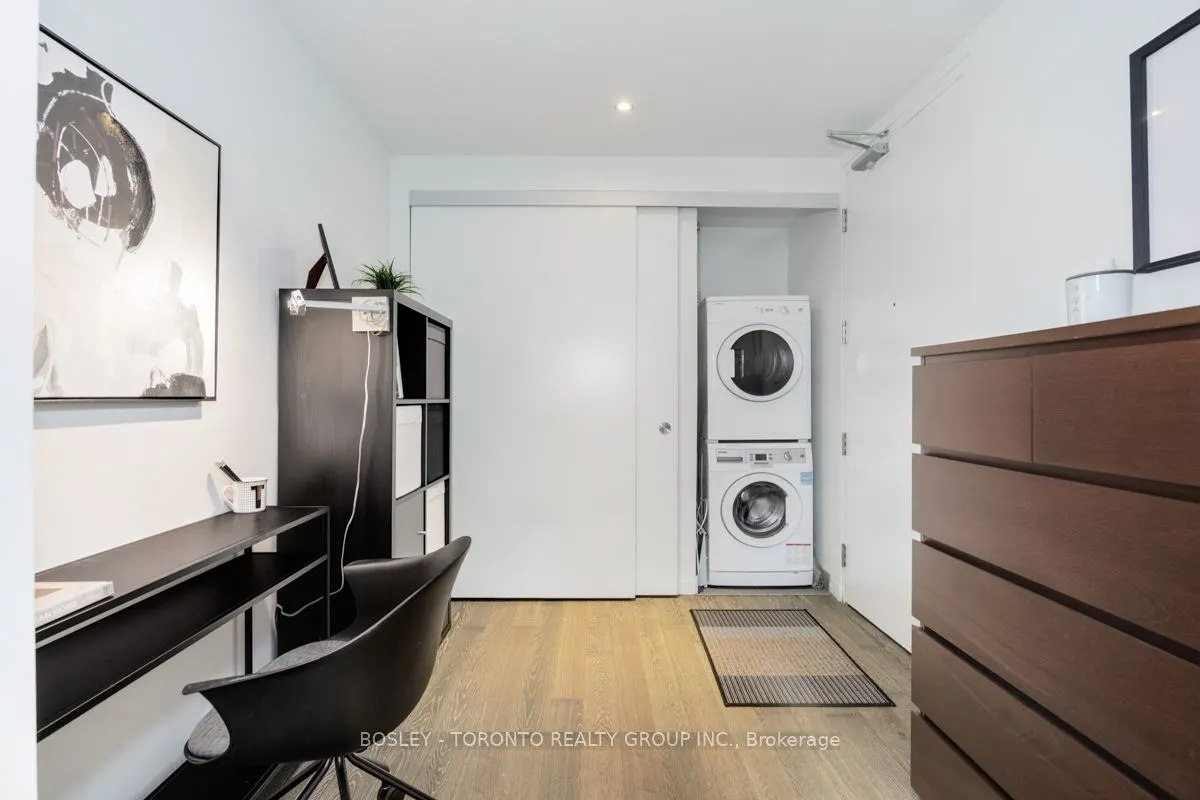 383 Sorauren Avenue, #308