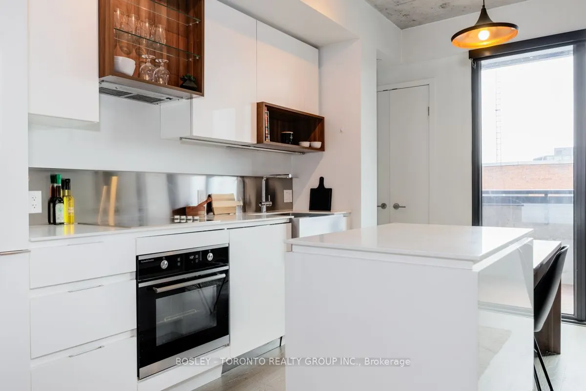 383 Sorauren Avenue, #308