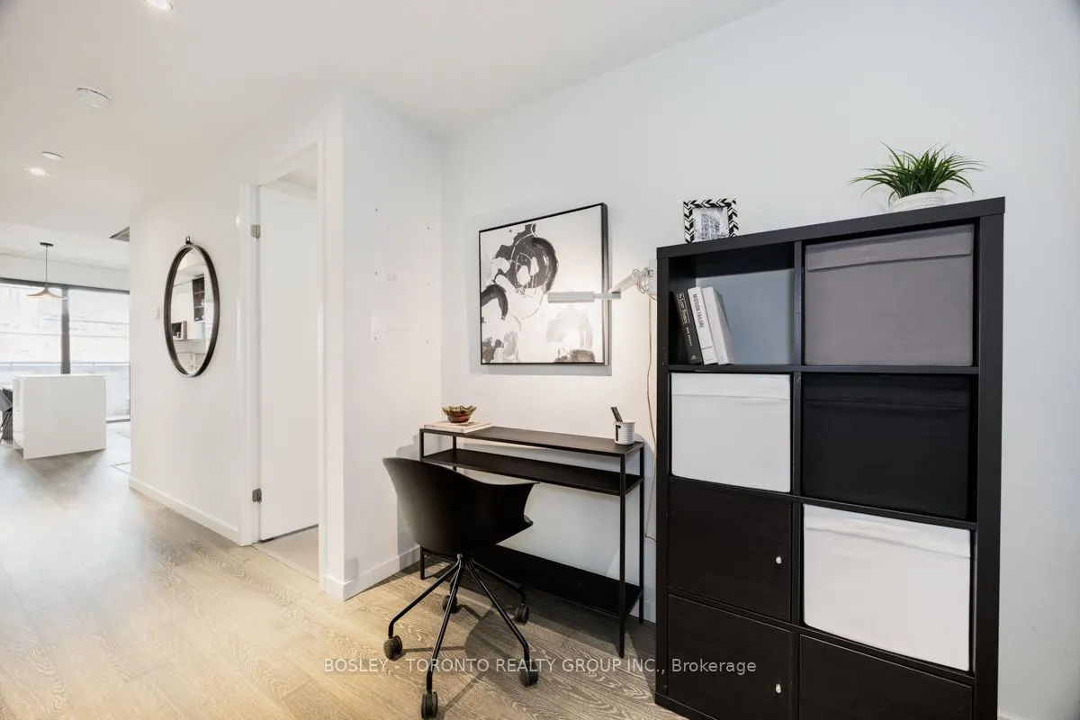 383 Sorauren Avenue, #308