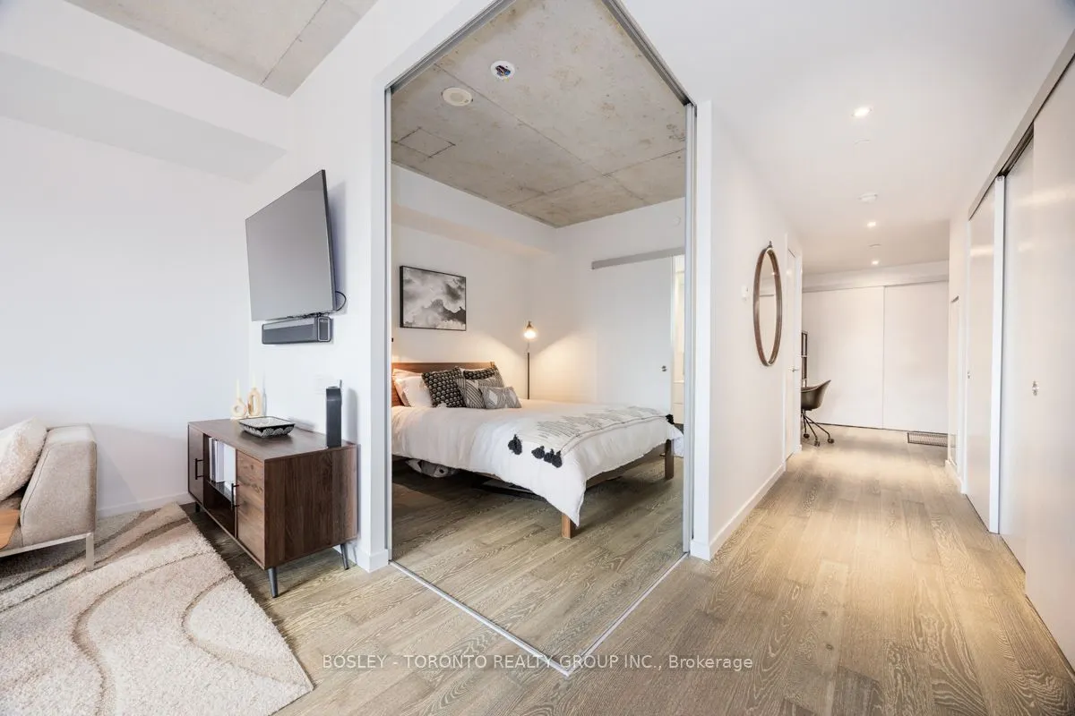 383 Sorauren Avenue, #308