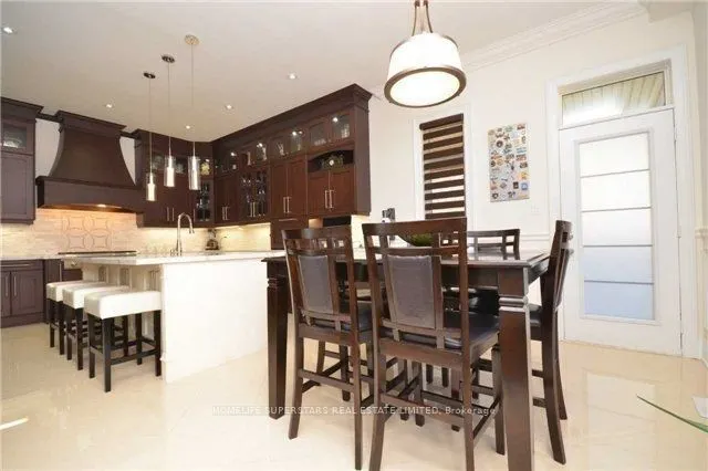 6 Leo Austin Road