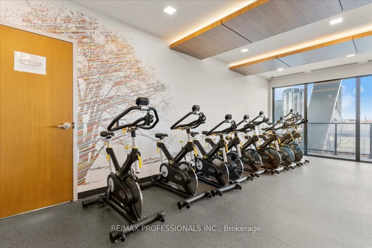 20 Shore Breeze Drive, #1406