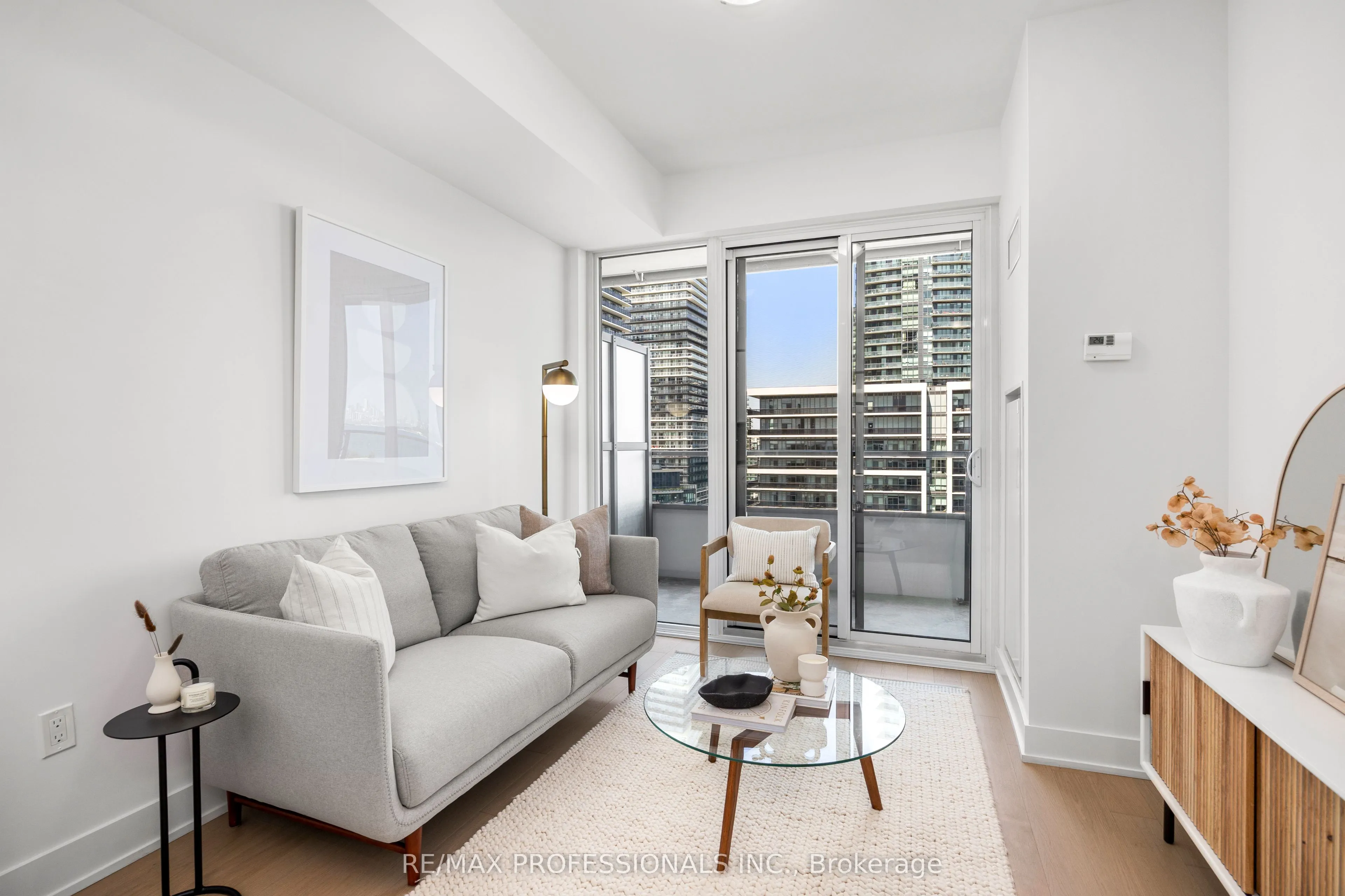 20 Shore Breeze Drive, #1406