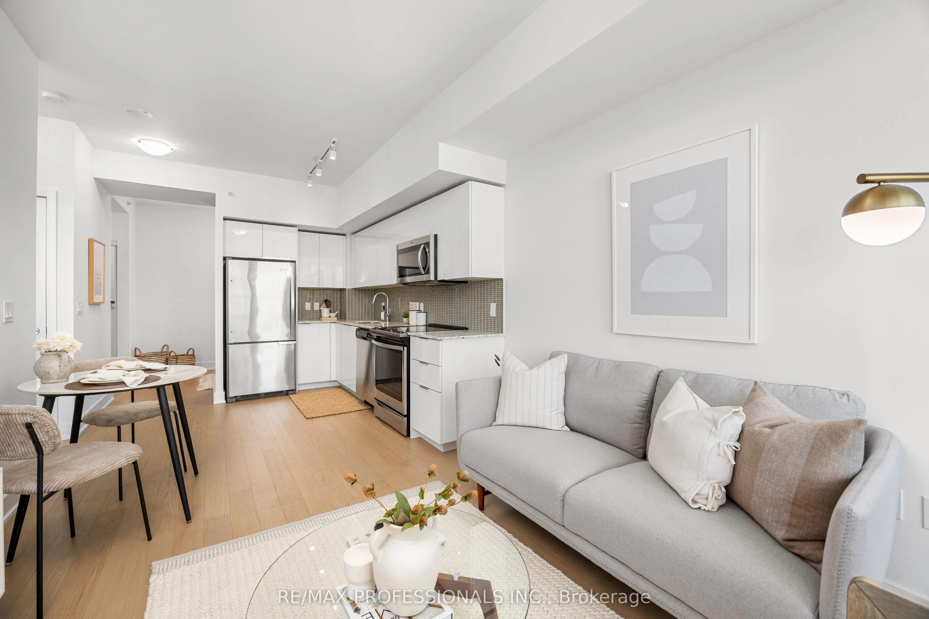 20 Shore Breeze Drive, #1406