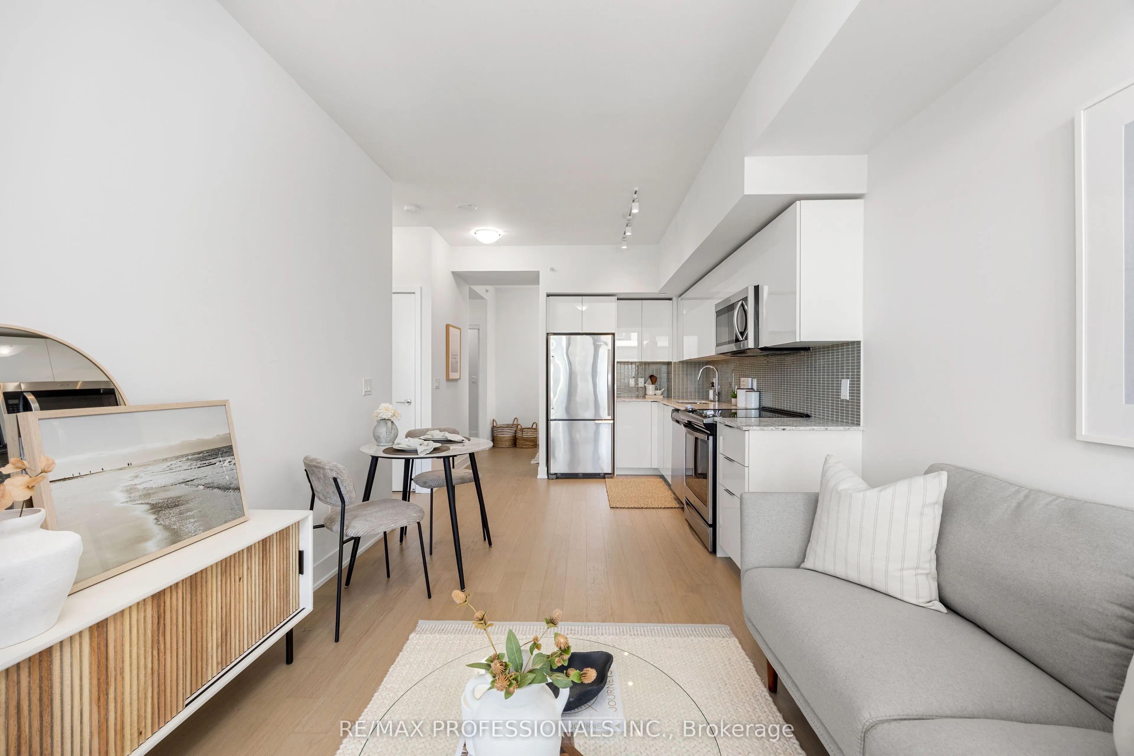 20 Shore Breeze Drive, #1406