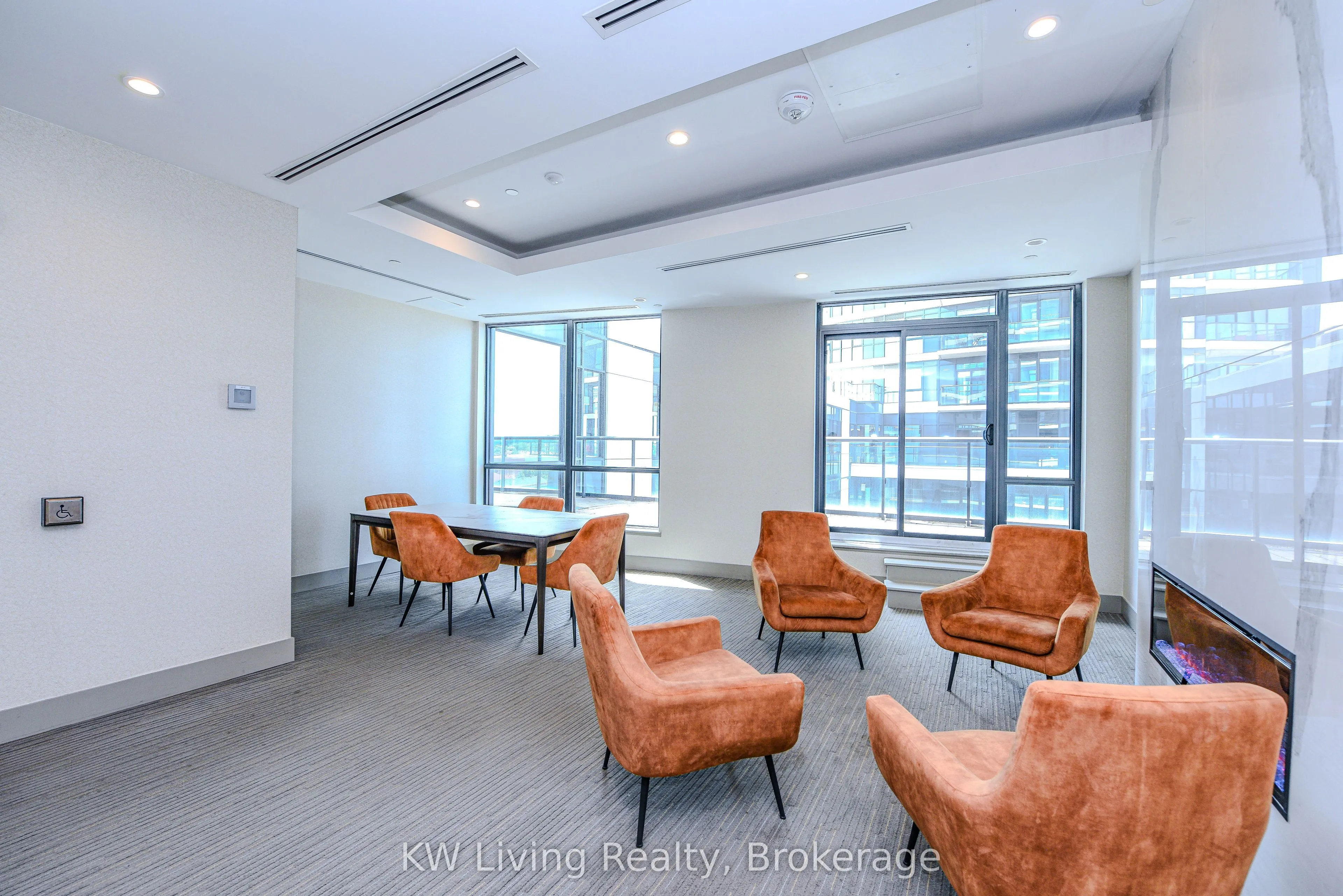 65 Watergarden Drive, #810