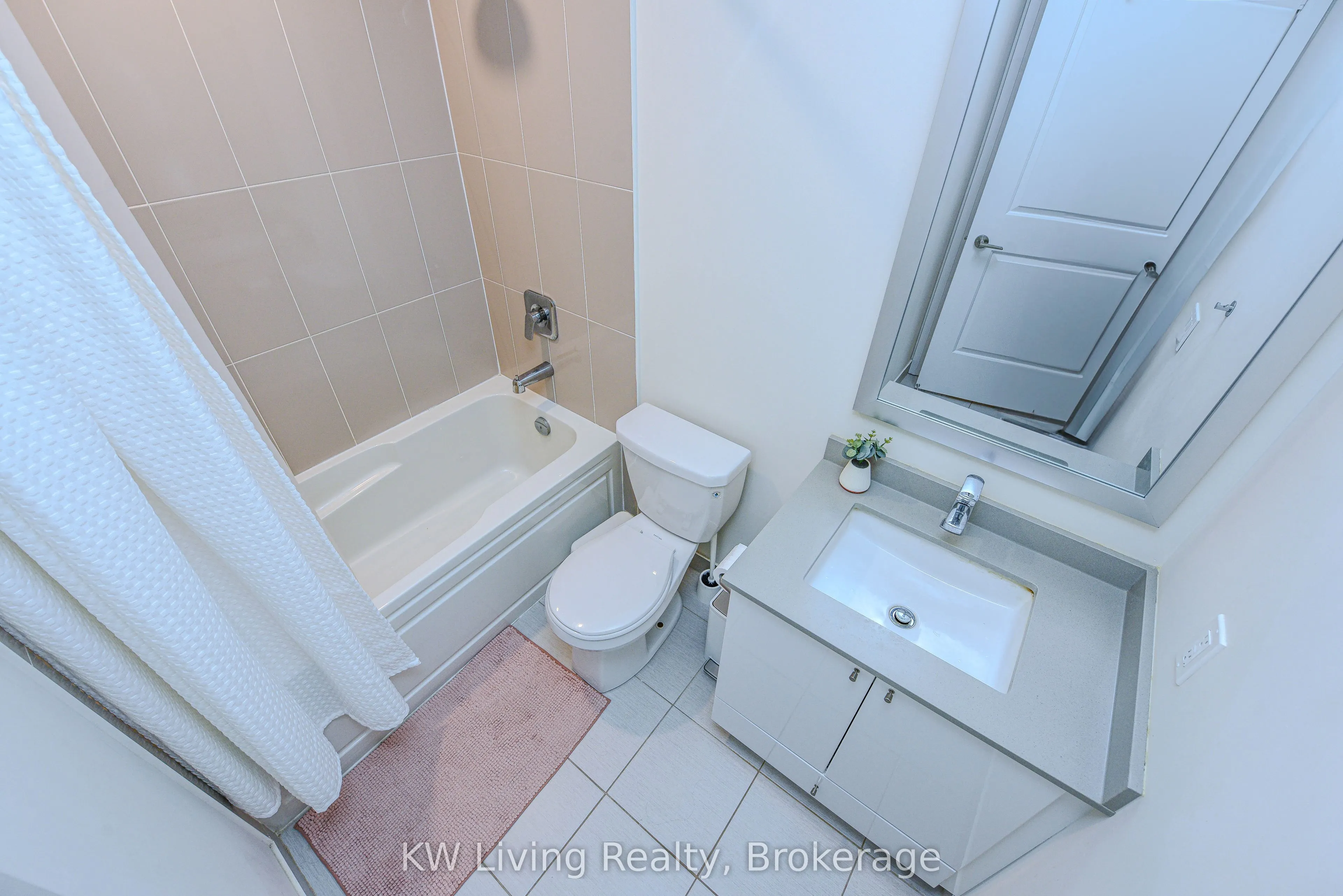 65 Watergarden Drive, #810