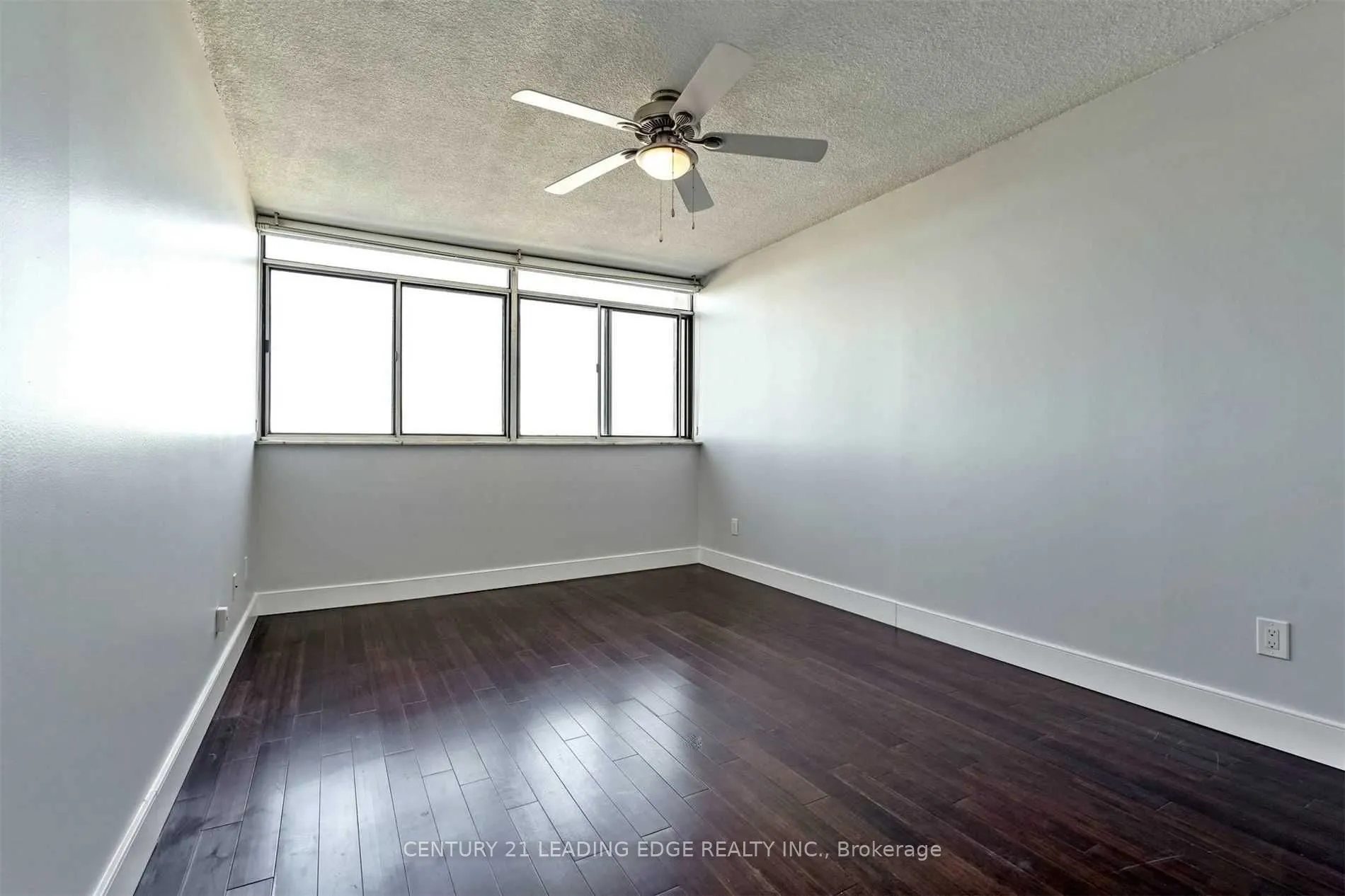 20 Speers Road, #805