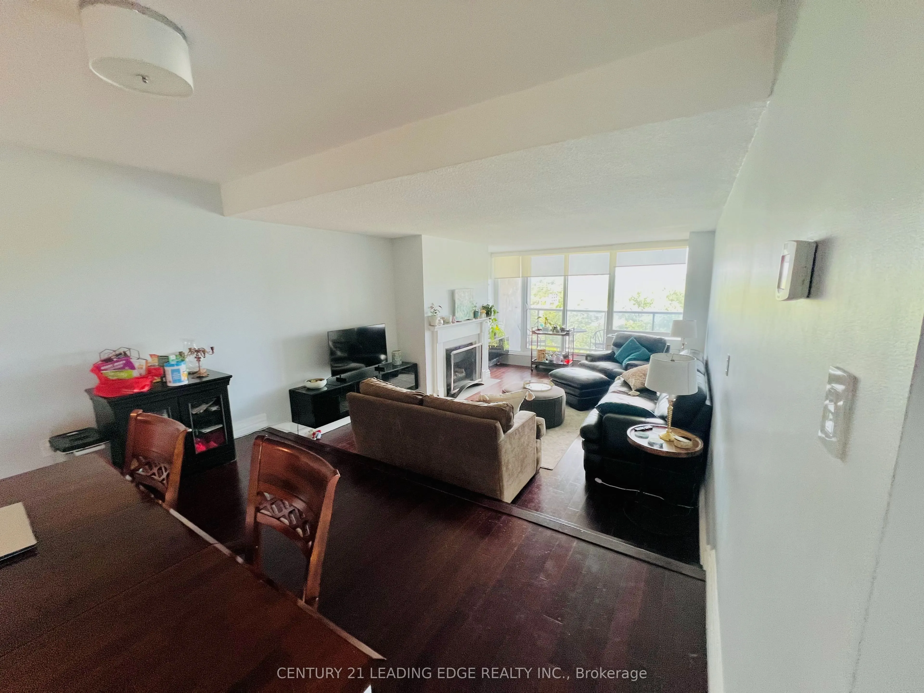 20 Speers Road, #805