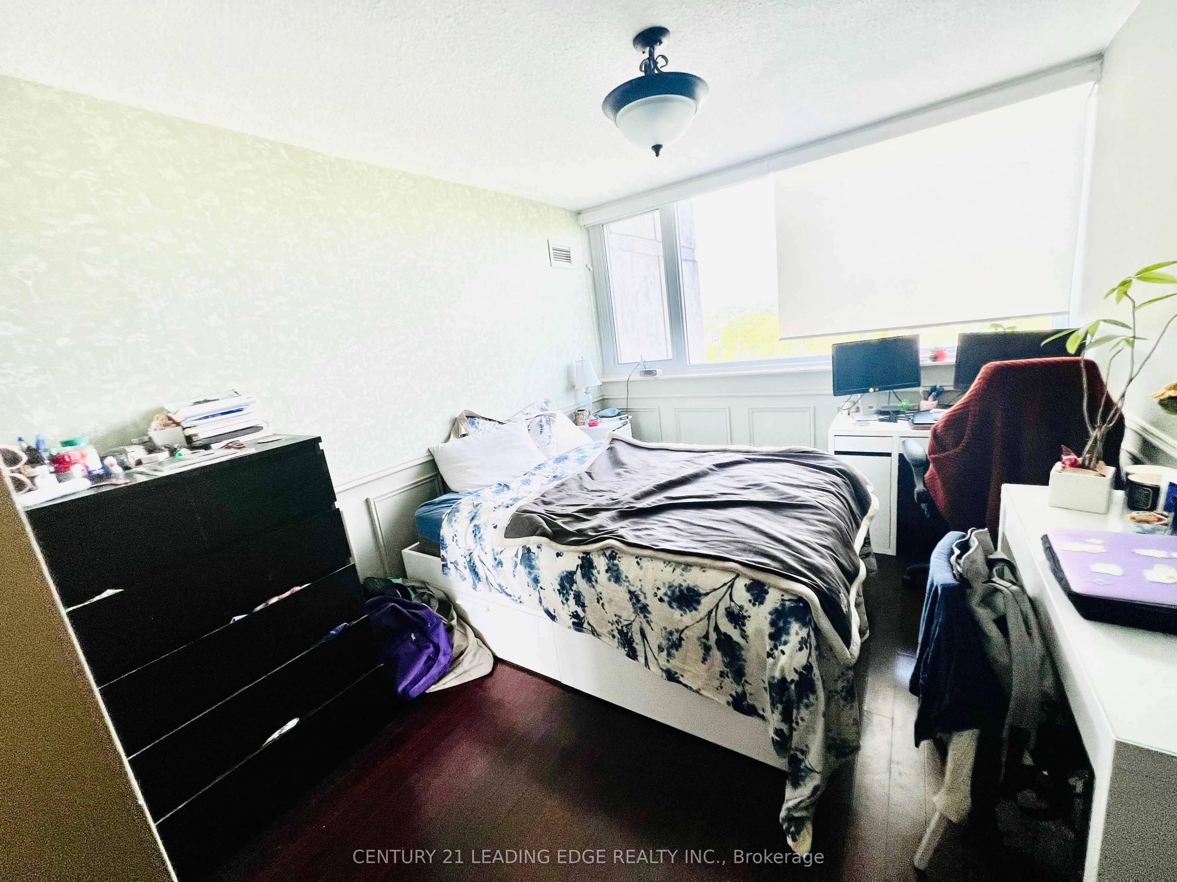 20 Speers Road, #805