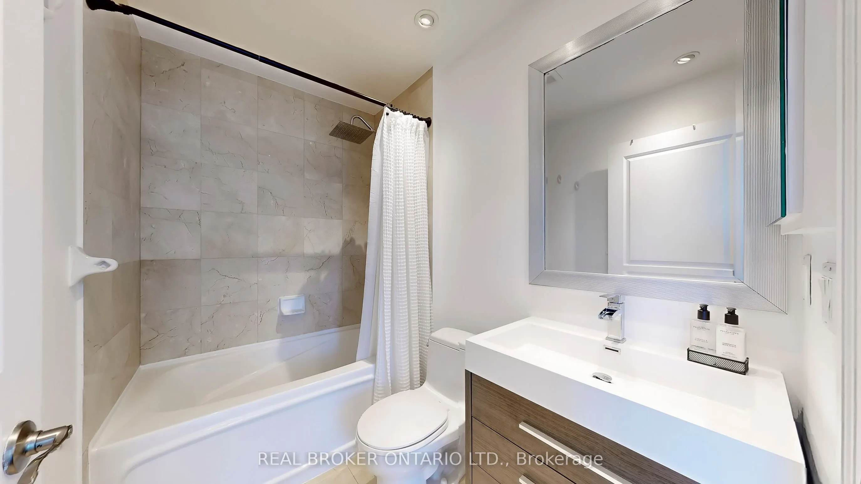 2087 Lake Shore Boulevard W, #PH7
