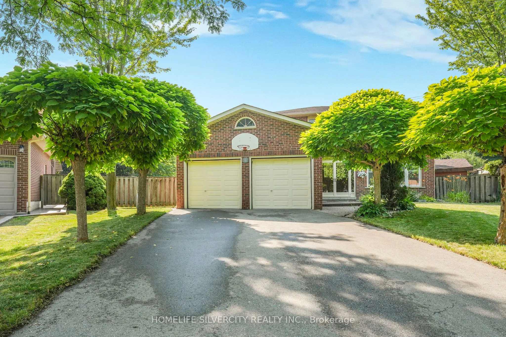 16 Pacific Lane