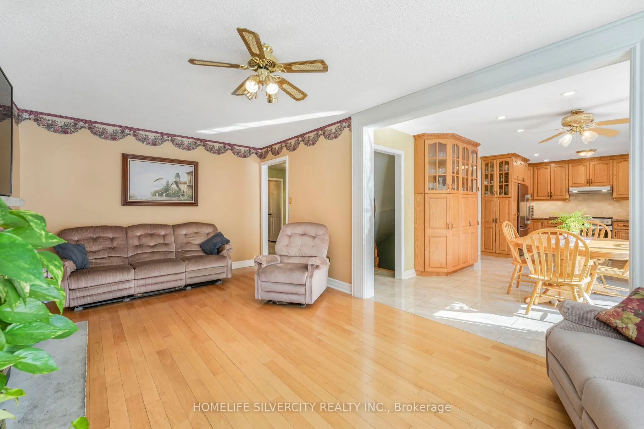 16 Pacific Lane