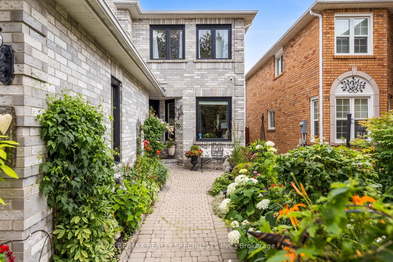 3856 Cedar Hedge Rise