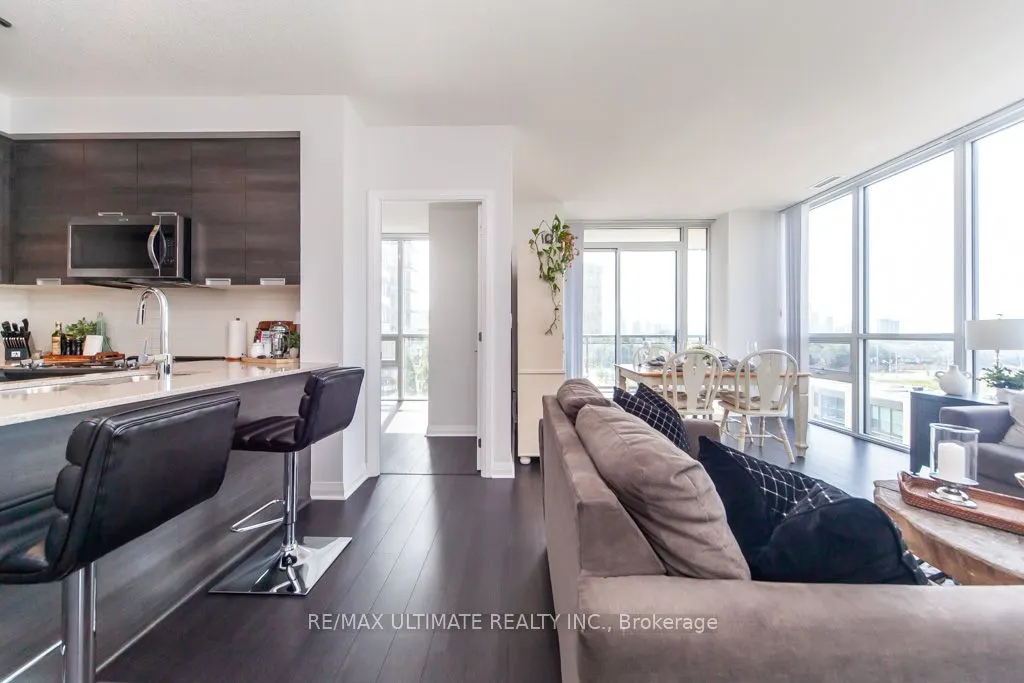 5033 Four Springs Avenue, #512