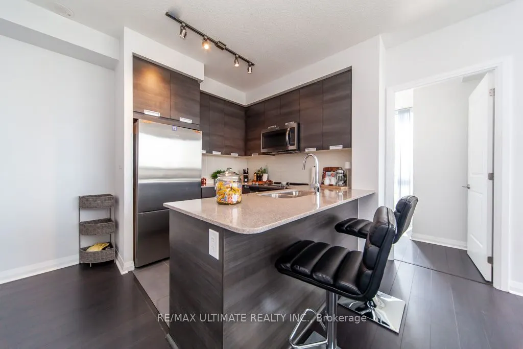 5033 Four Springs Avenue, #512