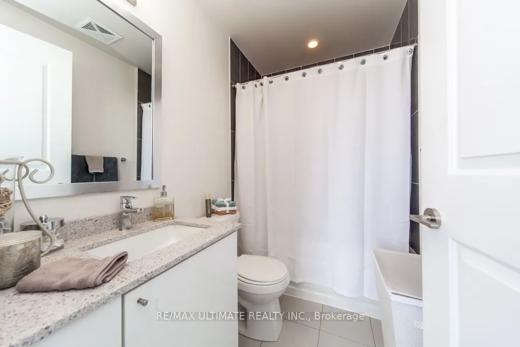 5033 Four Springs Avenue, #512