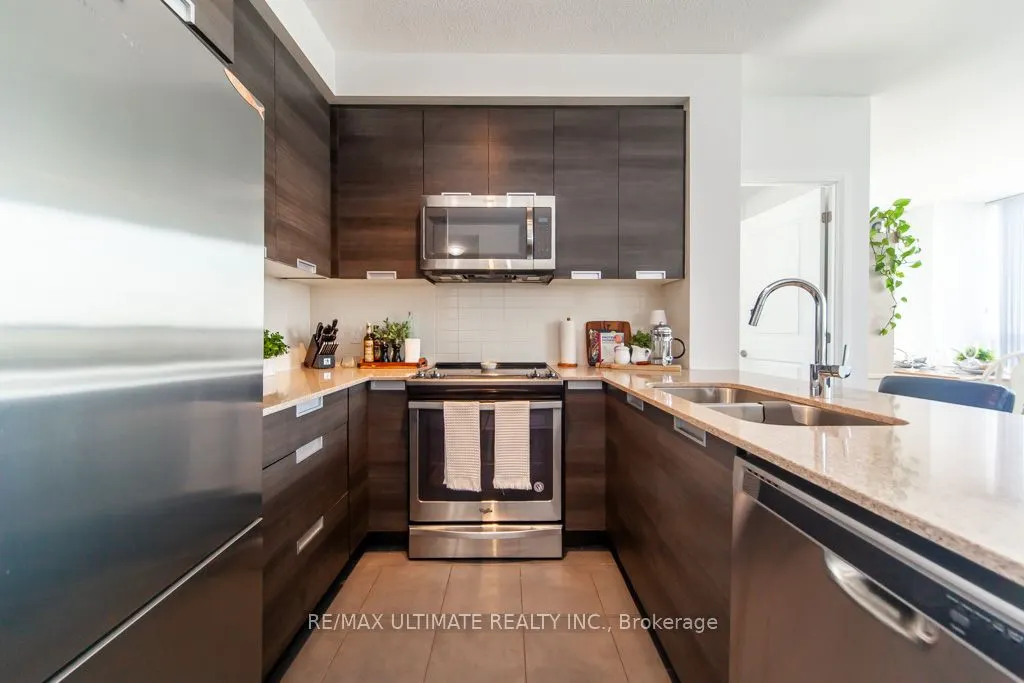 5033 Four Springs Avenue, #512