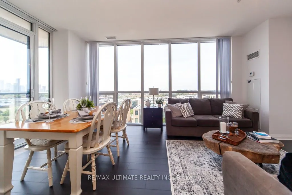 5033 Four Springs Avenue, #512