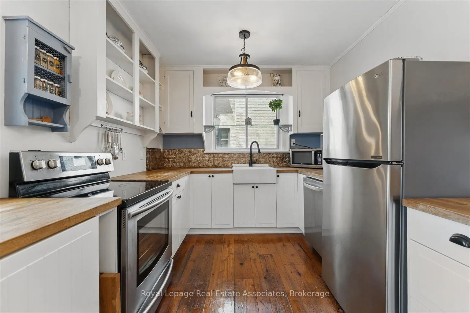 30 Oakwood Avenue S