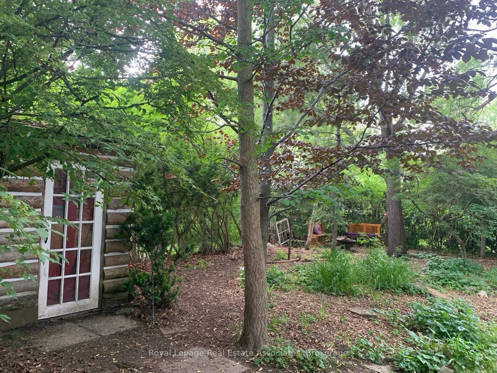 30 Oakwood Avenue S