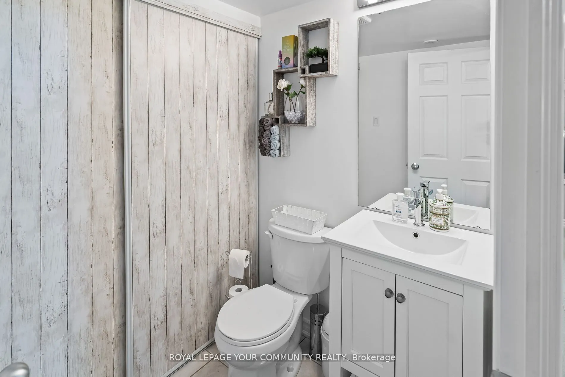 55 George Appleton Way, #1035