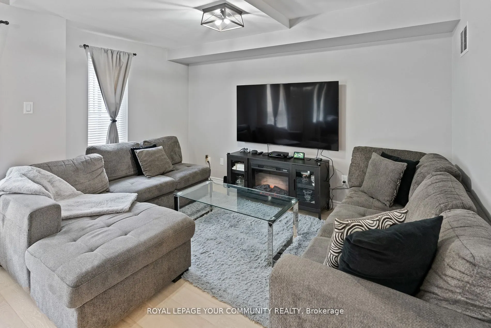 55 George Appleton Way, #1035
