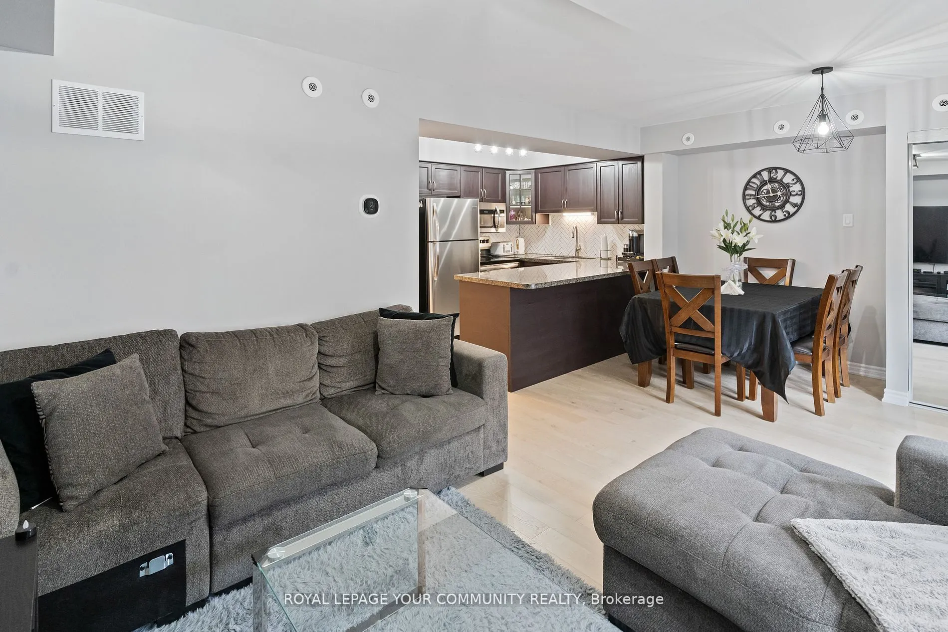 55 George Appleton Way, #1035